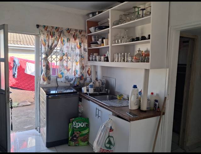 3 BEDROOM HOUSE FOR SALE IN AUSTERVILLE